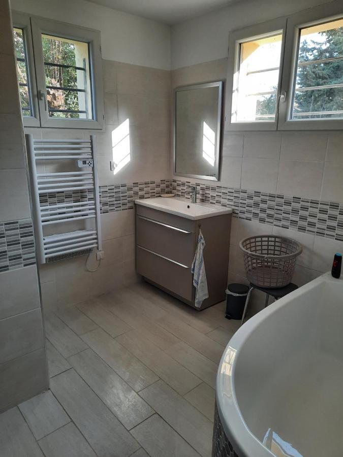Maison Sur 2000M² D'Espace Vert. Bessan Esterno foto
